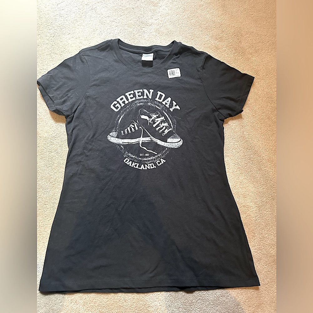 Green Day t-shirt size small women
